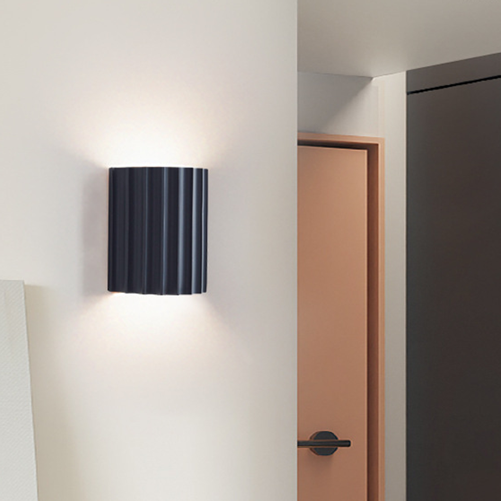 Suspension Moderne à Abat-jour Ondulé – Éclairage Élégant et Confortable