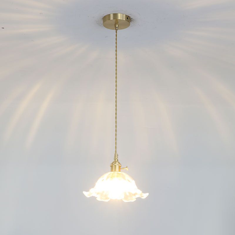 Suspension en Verre en Forme de Fleur - Lampe Pendante Élégante avec Finition en Or