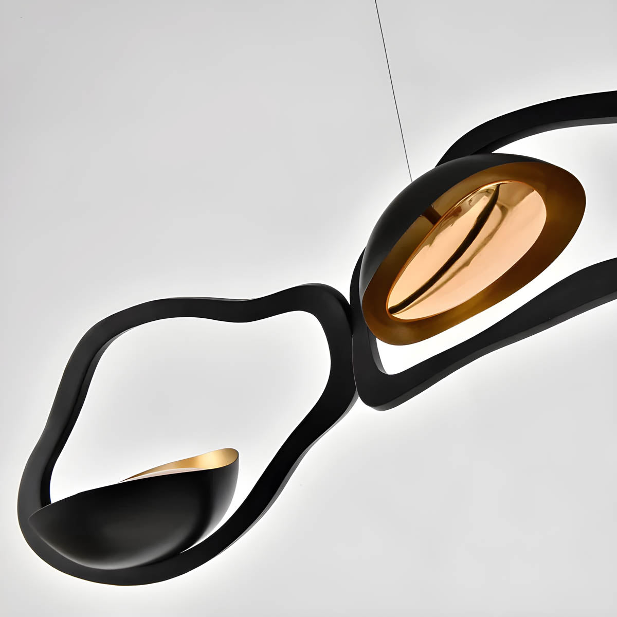 Suspension Moderne Artistique – Éclairage LED avec Design Organique