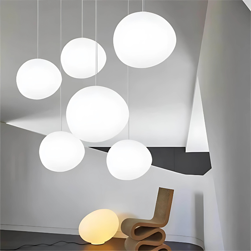 LumiPebble | Suspension Élégante en Verre et Galets