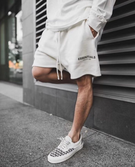 Shorts Fear of God Essentials – Coupe Oversize Unisexe en Coton Premium