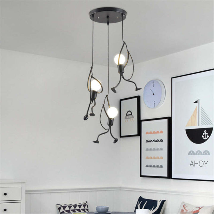 Suspension Lumineuse en Forme de Poupée - Apportez de la Joie à Votre Intérieur