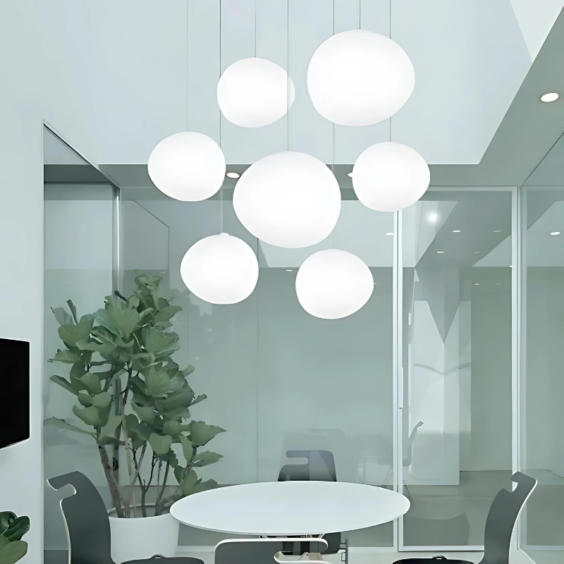 LumiPebble | Suspension Élégante en Verre et Galets