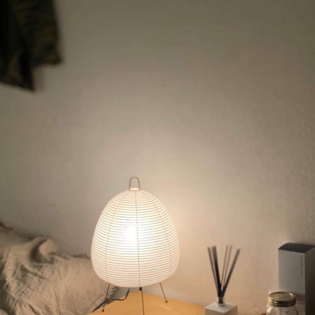 Lampe de Table Akari – Design Inspiré du Japon avec Papier de Murier et Métal