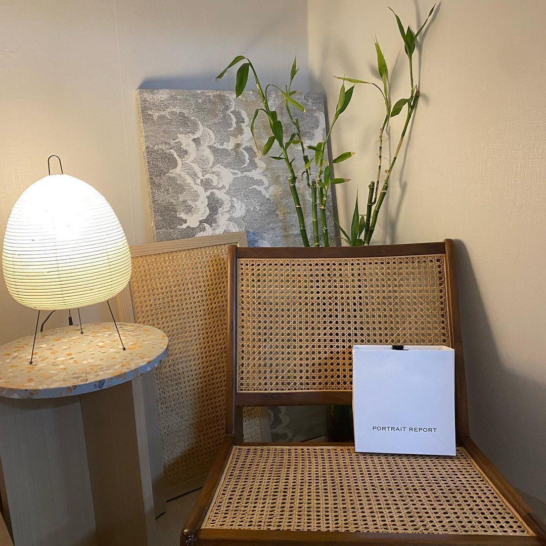 Lampe de Table Akari – Design Inspiré du Japon avec Papier de Murier et Métal