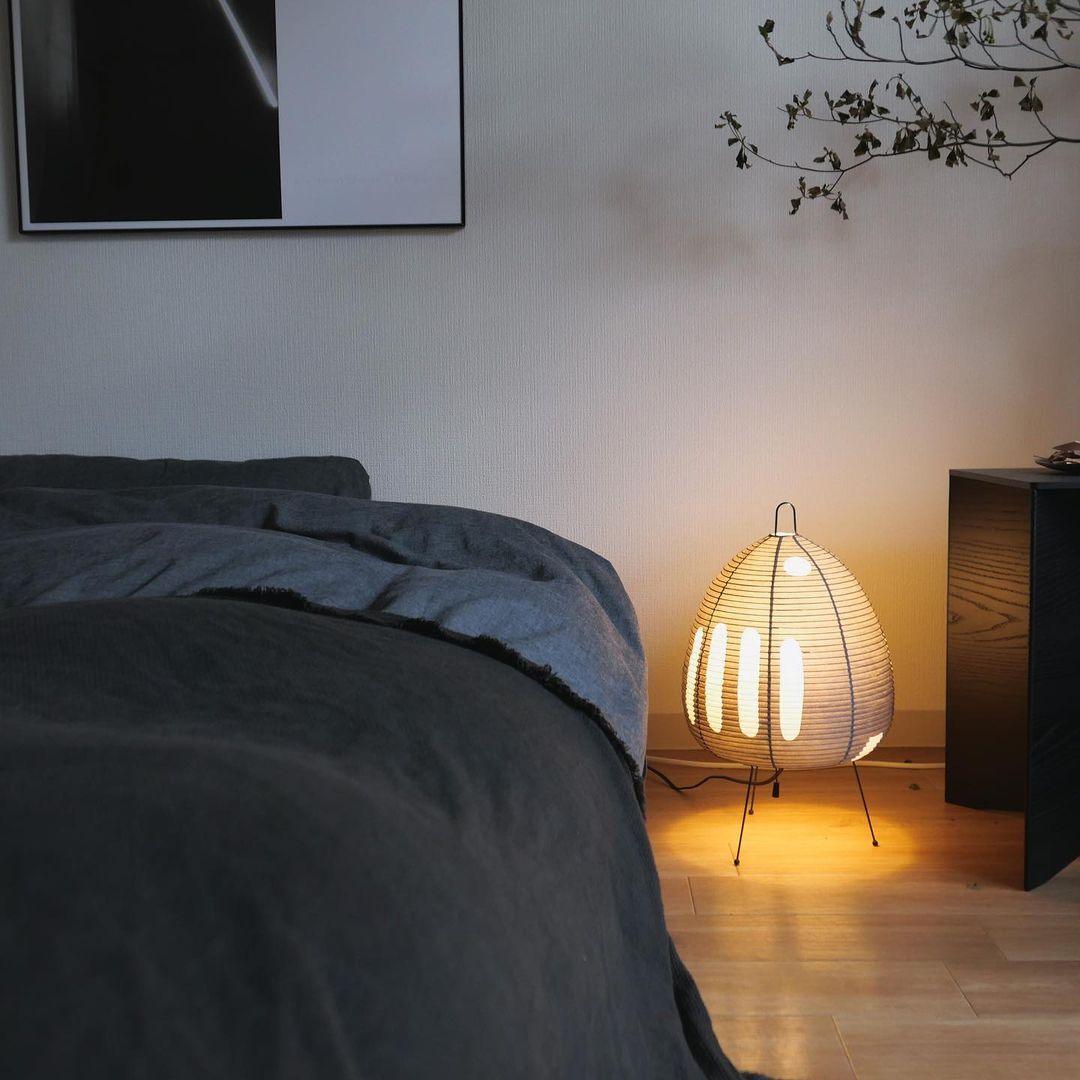 Lampe de Table Akari – Design Inspiré du Japon avec Papier de Murier et Métal