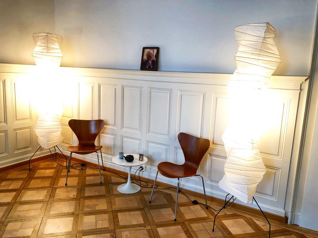 Lampadaire en Papier de Riz - Élégance Minimaliste pour Salon et Chambre