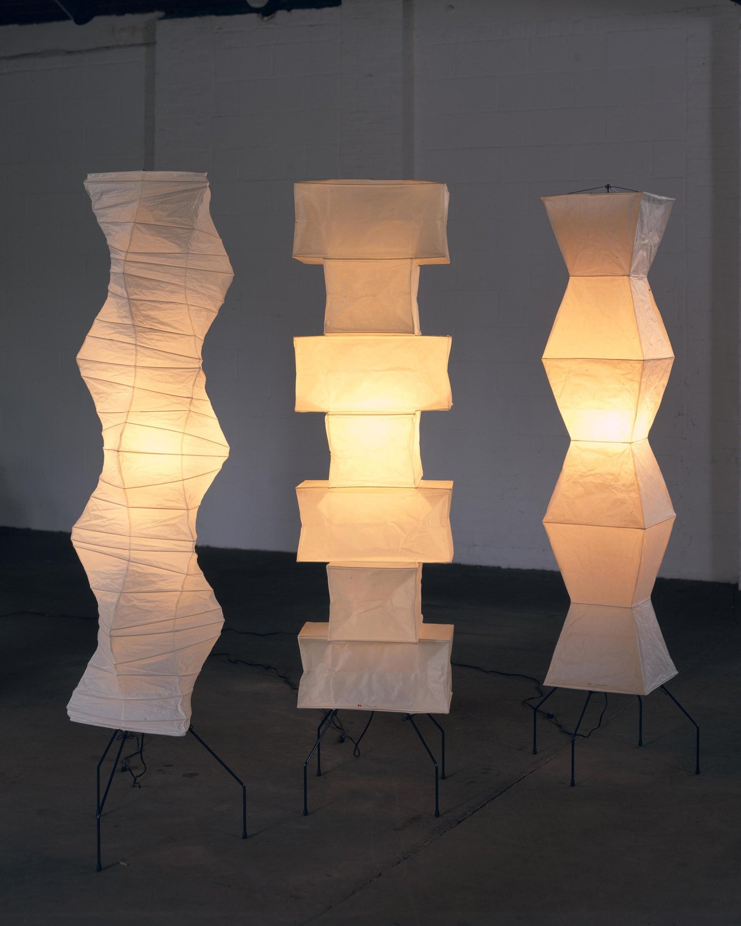Lampadaire en Papier de Riz - Élégance Minimaliste pour Salon et Chambre