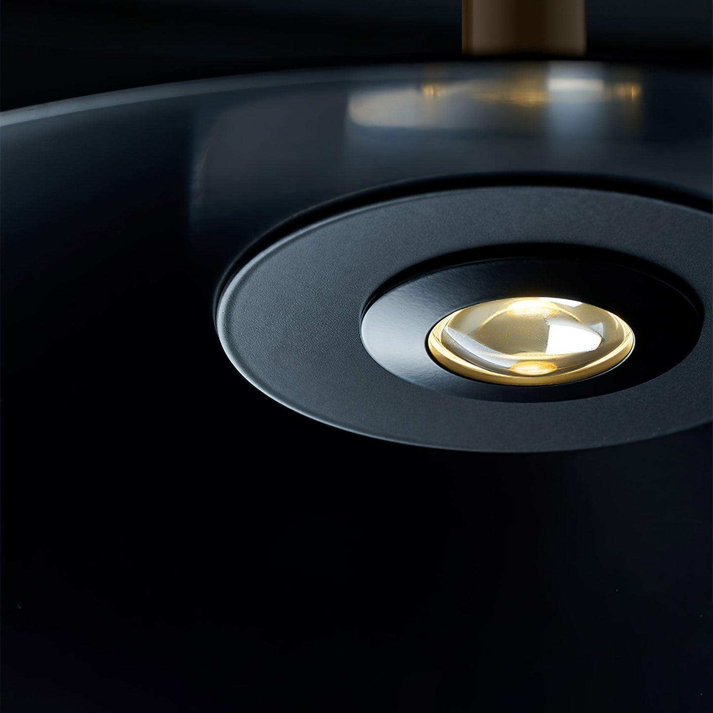 Suspension Altura - Lampe Moderne en Métal avec LED Intégrée, Design Élégant et Minimaliste