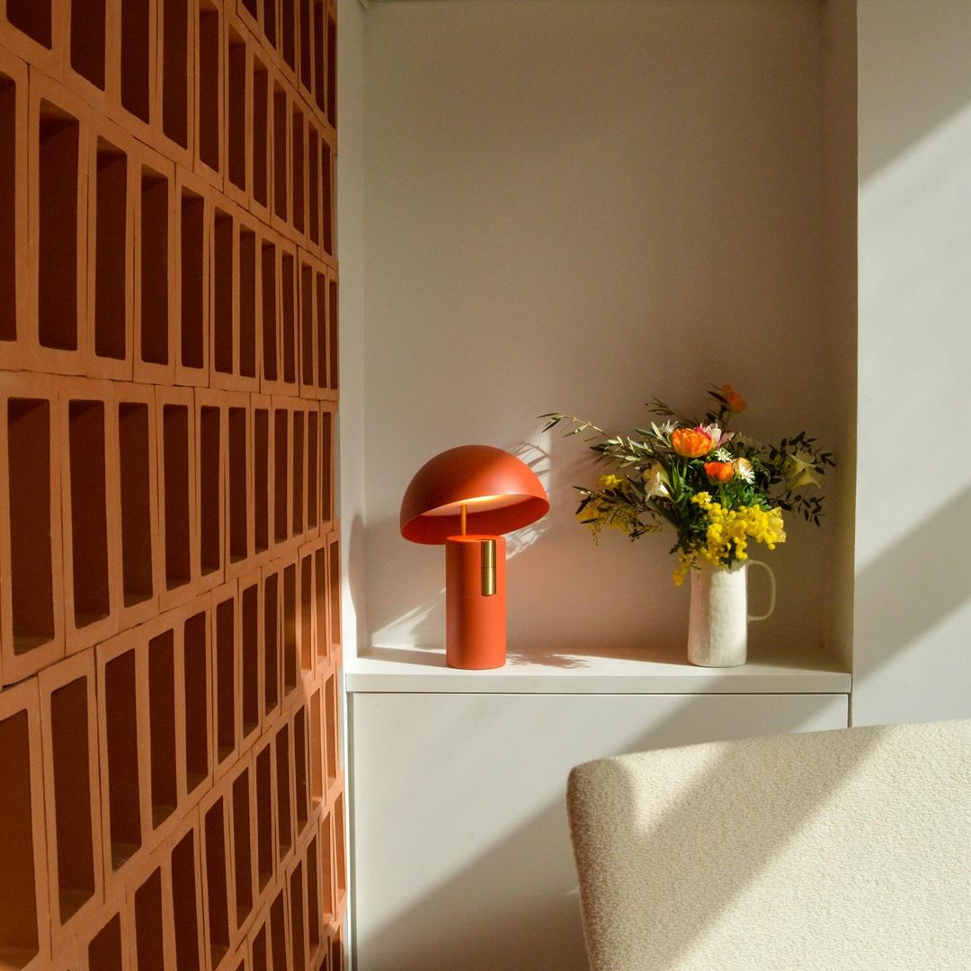 Lampe de Table Avo - Design Moderne avec LED Intégrée