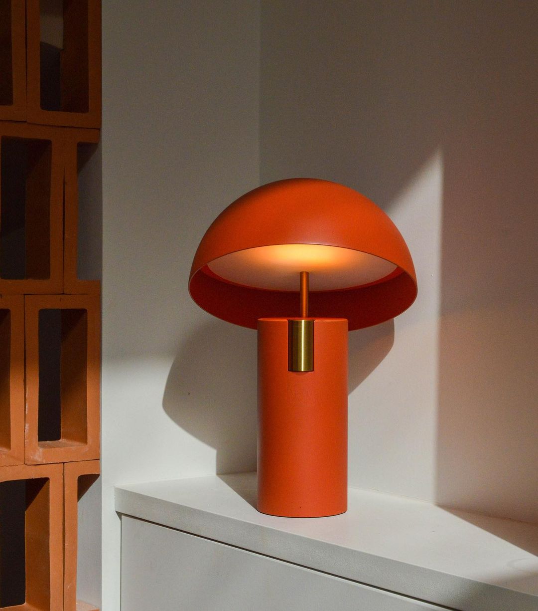 Lampe de Table Avo - Design Moderne avec LED Intégrée