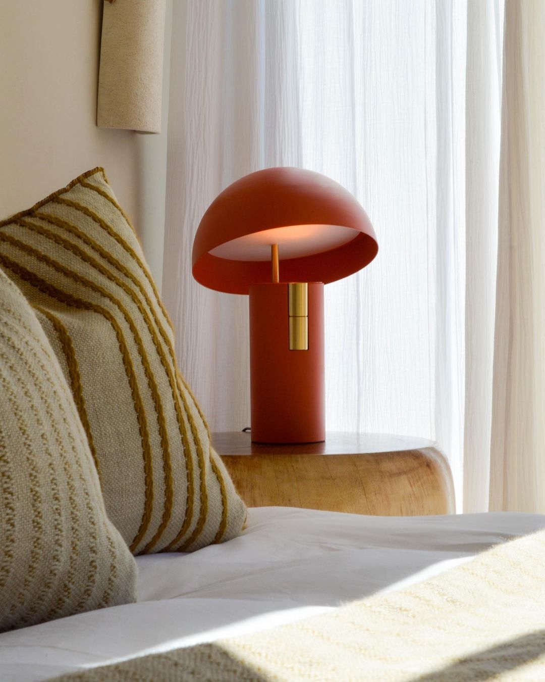 Lampe de Table Avo - Design Moderne avec LED Intégrée