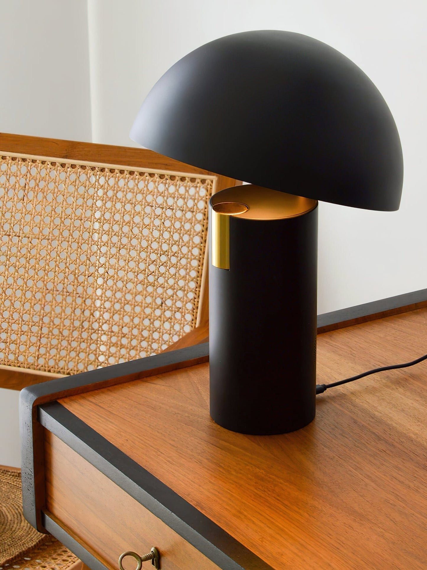 Lampe de Table Avo - Design Moderne avec LED Intégrée
