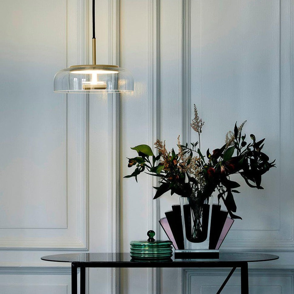 Suspension LED Solaire – Éclairage Moderne en Laiton et Verre pour Intérieur Élégant
