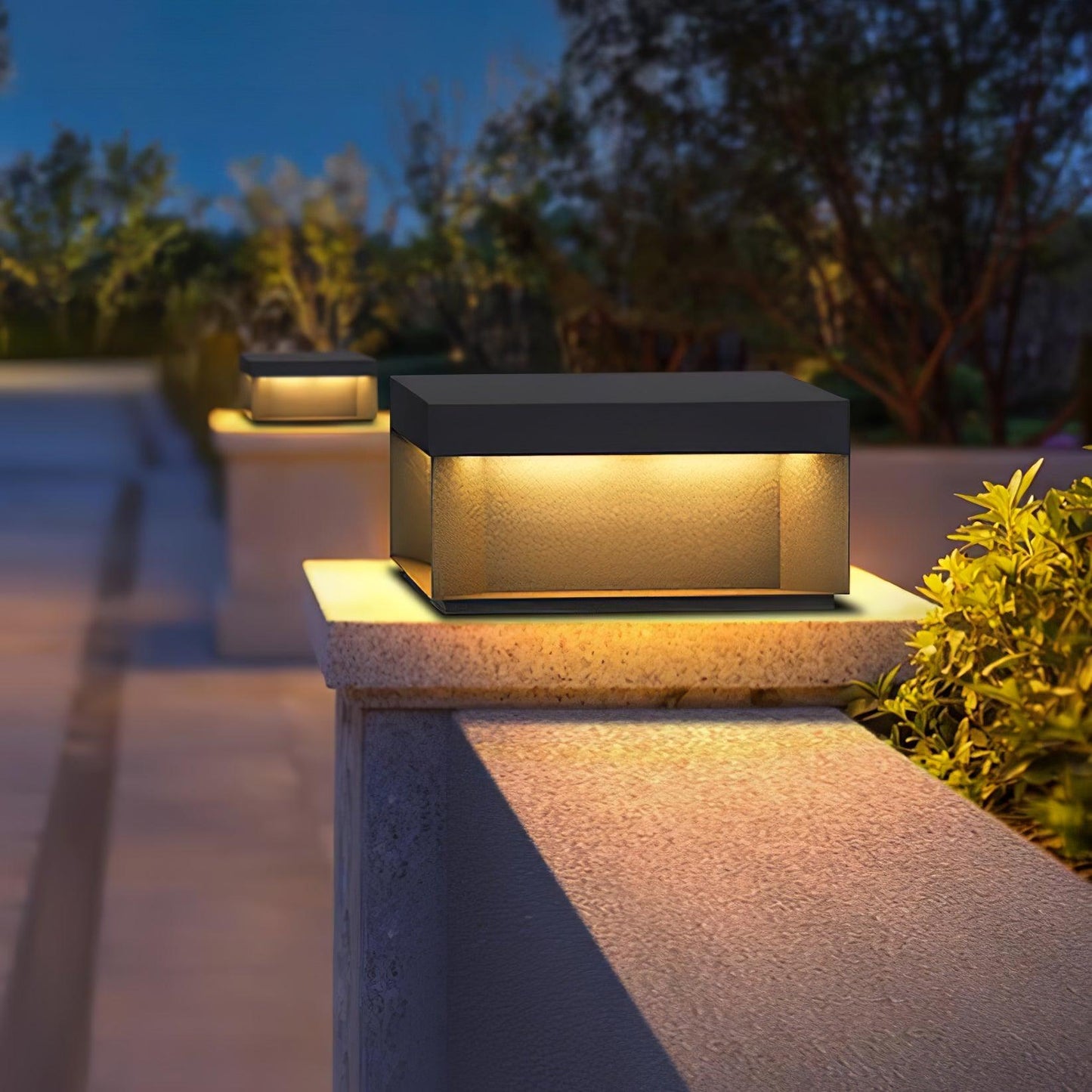 Lampe de Colonne Solaire Extérieure - Éclairage Résistant aux Intempéries avec LED