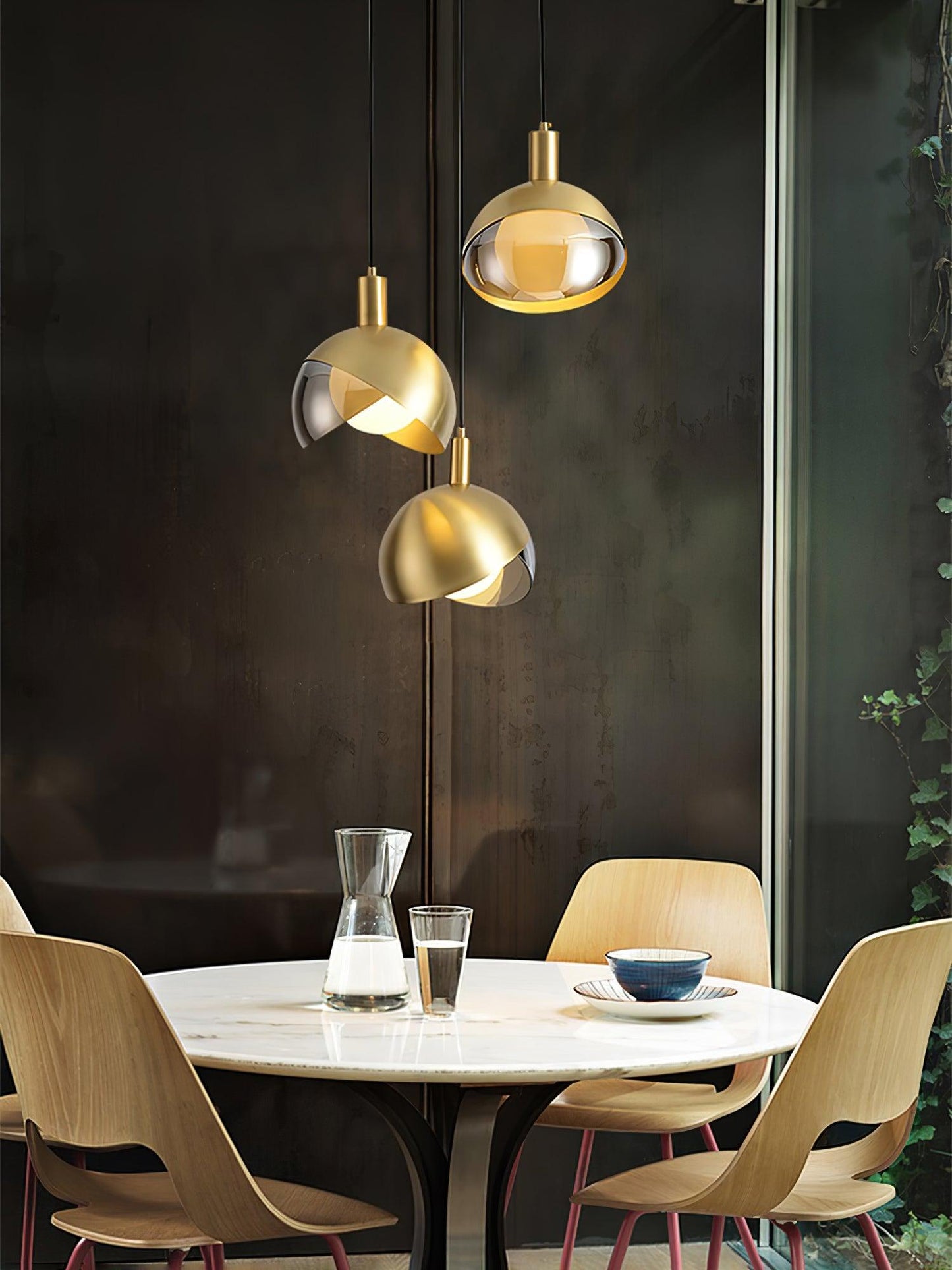 Suspension Moderne - Lampe Minimaliste en Métal et Verre, Design Urbain