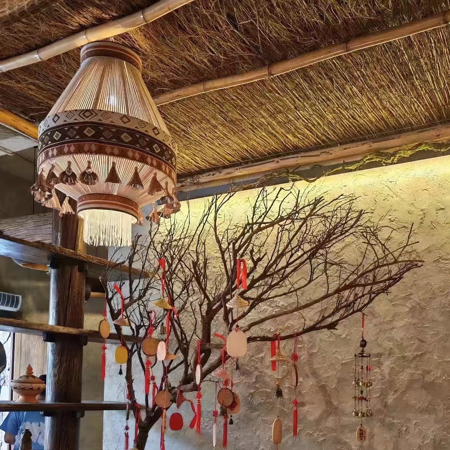 Suspension Bohemian Fringe - Lampe Pendante avec Franges et Design Tribal