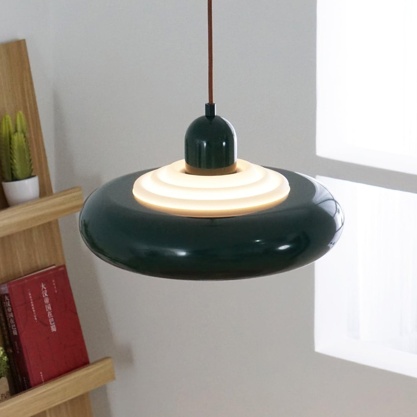Suspension Moderne en Métal et Acrylique – Élégance Naturelle pour Votre Intérieur