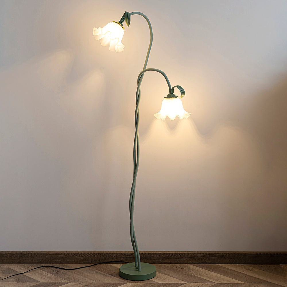 Lampadaire Calla Flowers – Éclairage Élégant avec Fleurs Blanches et Design Raffiné