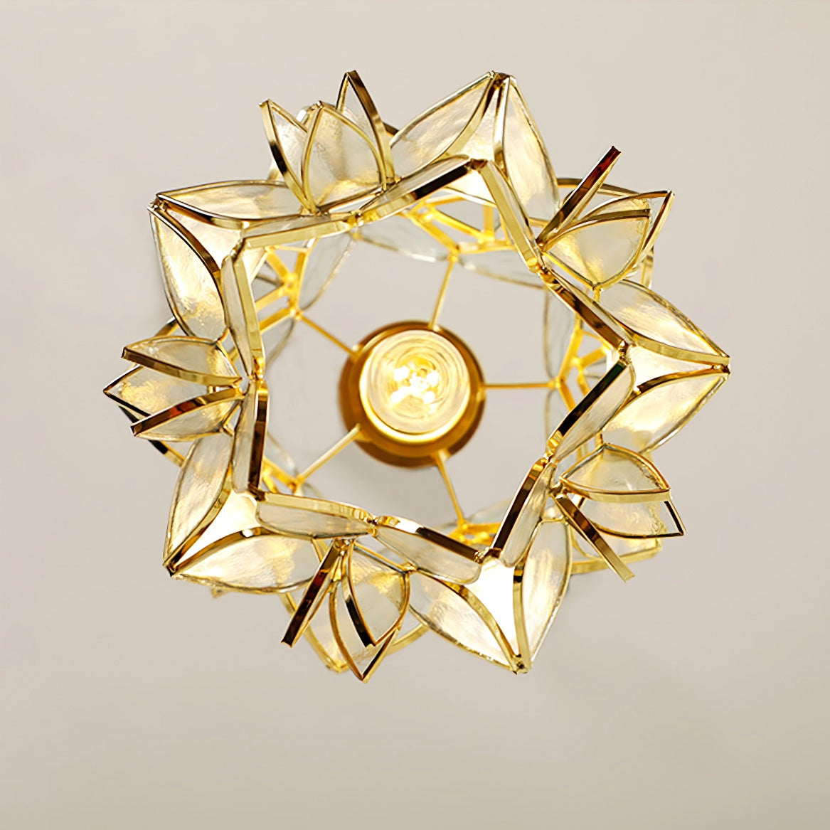 Suspension Capiz en Coquillage - Élégante Lampe en Métal et Verre pour Salon et Salle à Manger