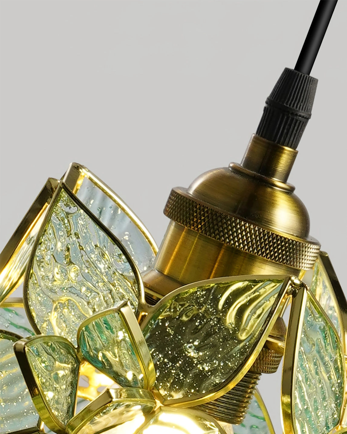 Suspension Capiz en Coquillage - Élégante Lampe en Métal et Verre pour Salon et Salle à Manger