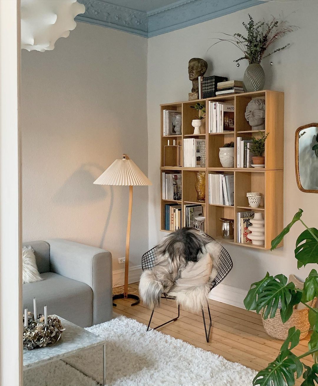 Lampe sur Pied Caprani – Design Scandinave 70’s avec Base en Bois et Métal