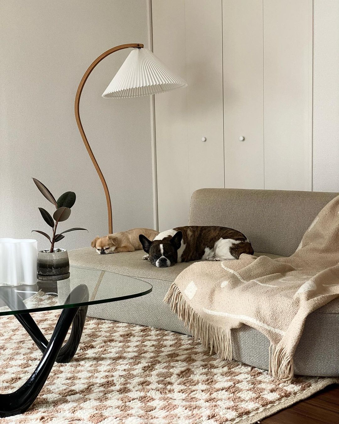 Lampe sur Pied Caprani – Design Scandinave 70’s avec Base en Bois et Métal
