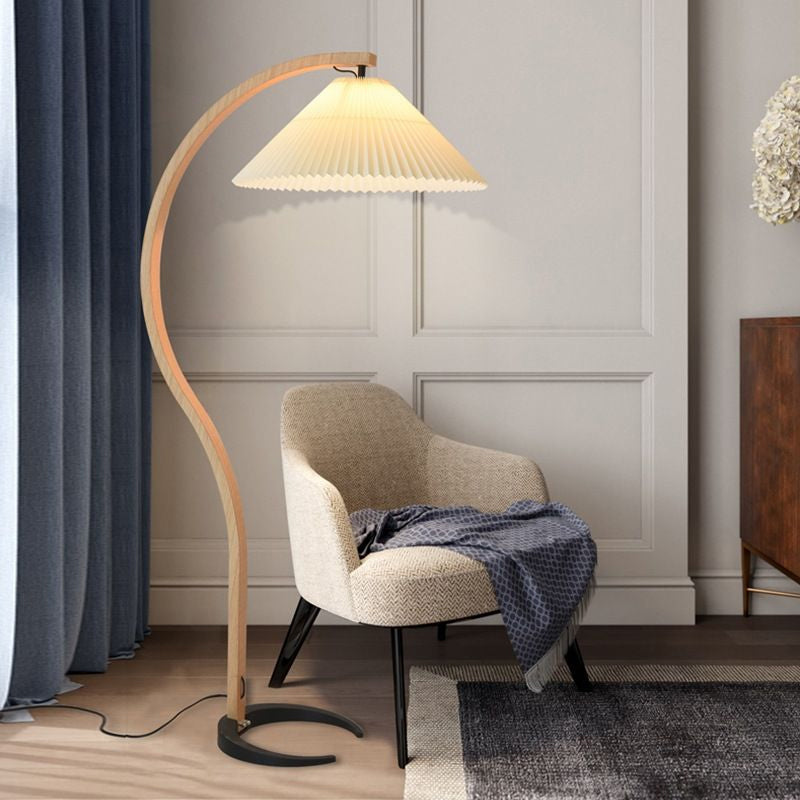Lampe sur Pied Caprani – Design Scandinave 70’s avec Base en Bois et Métal