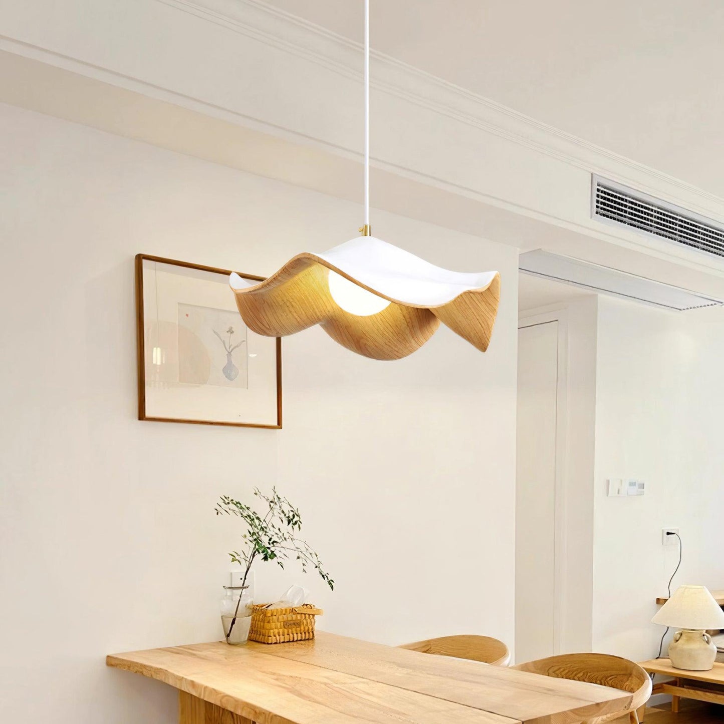 Suspension Casia Unique – Design Lotus avec Finition en Métal et Résine
