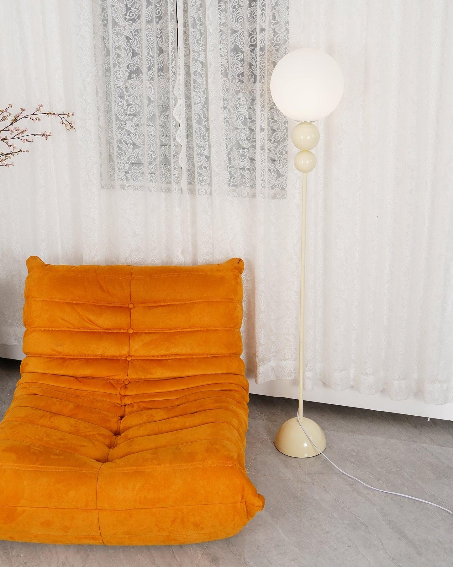 Lampe sur Pied Design Moderne en Métal et Verre - Éclairage Élégant pour Votre Intérieur