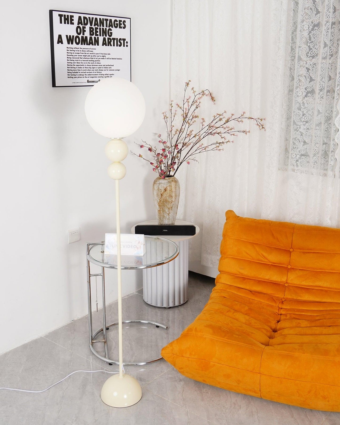 Lampe sur Pied Design Moderne en Métal et Verre - Éclairage Élégant pour Votre Intérieur