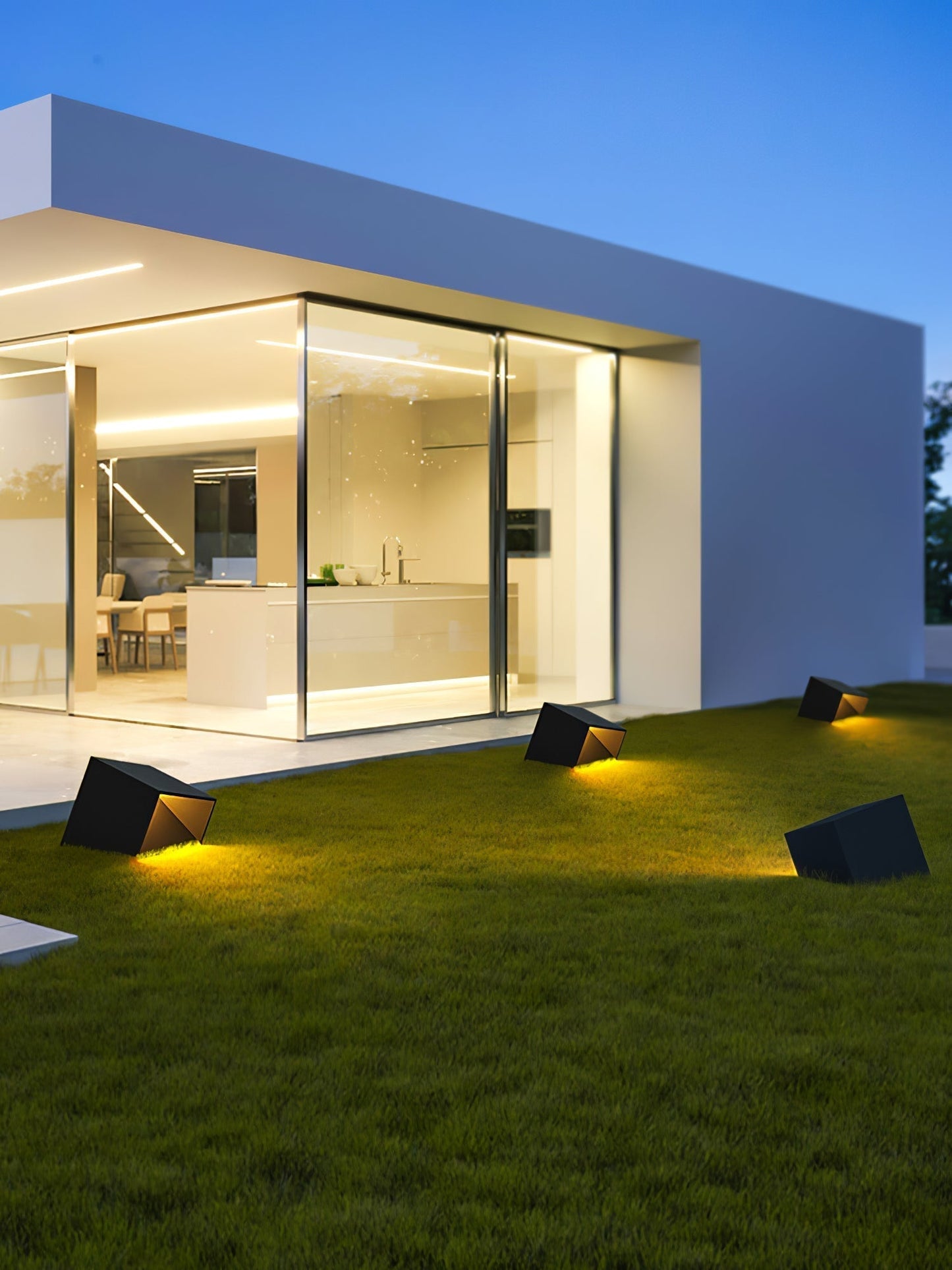 Lampe Solaire Extérieure Cube Garden - Éclairage LED Compact et Résistant pour Votre Jardin