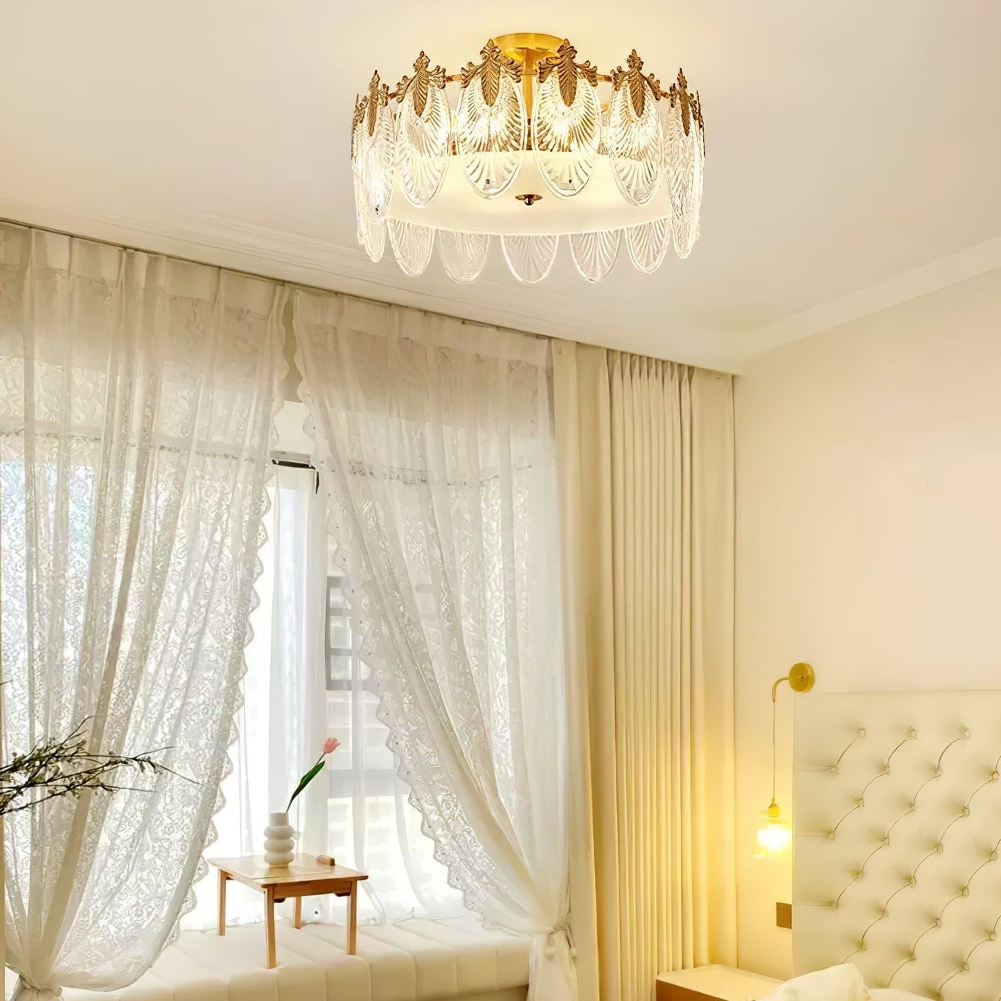 Chandelier Rond en Verre avec Motif Décoratif - Lampe Suspendue Élégante