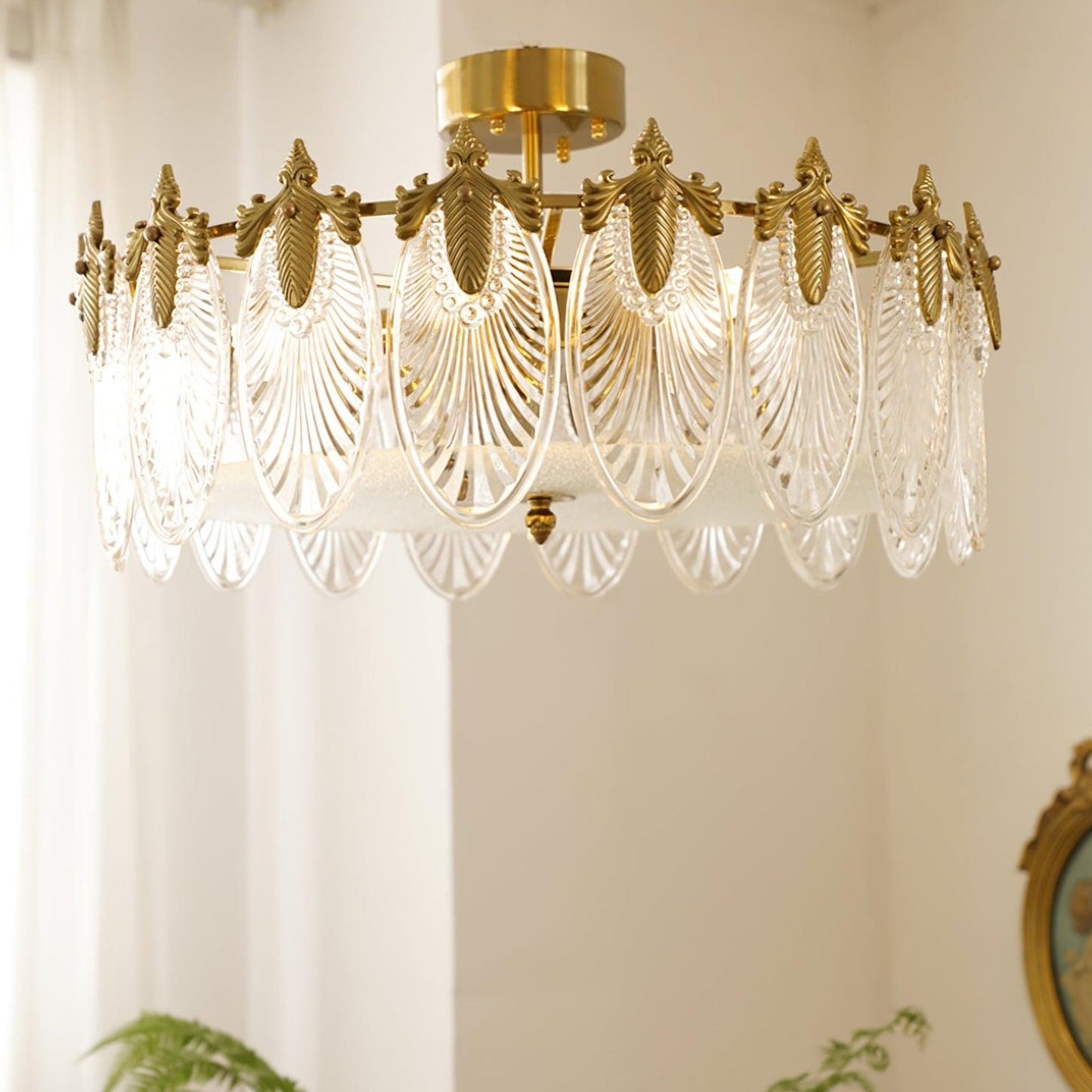 Chandelier Rond en Verre avec Motif Décoratif - Lampe Suspendue Élégante