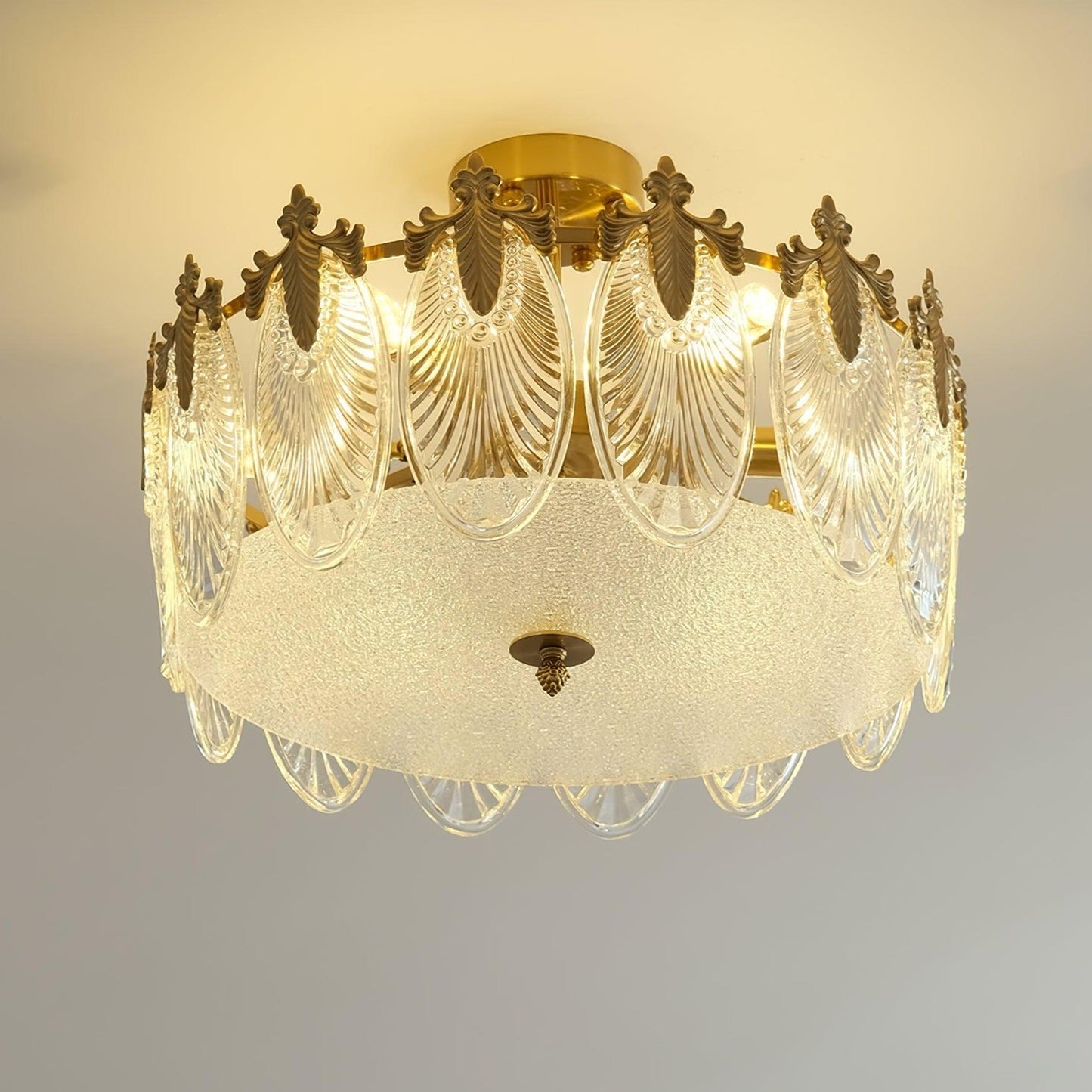 Chandelier Rond en Verre avec Motif Décoratif - Lampe Suspendue Élégante