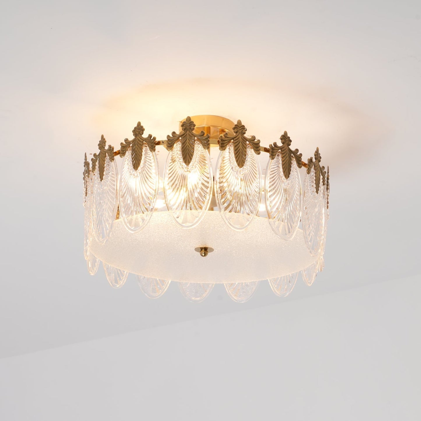 Chandelier Rond en Verre avec Motif Décoratif - Lampe Suspendue Élégante