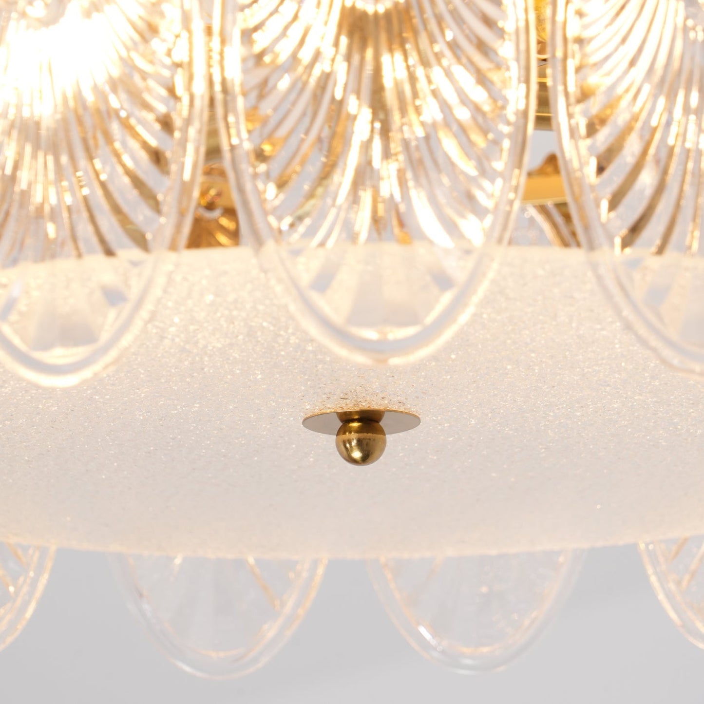 Chandelier Rond en Verre avec Motif Décoratif - Lampe Suspendue Élégante