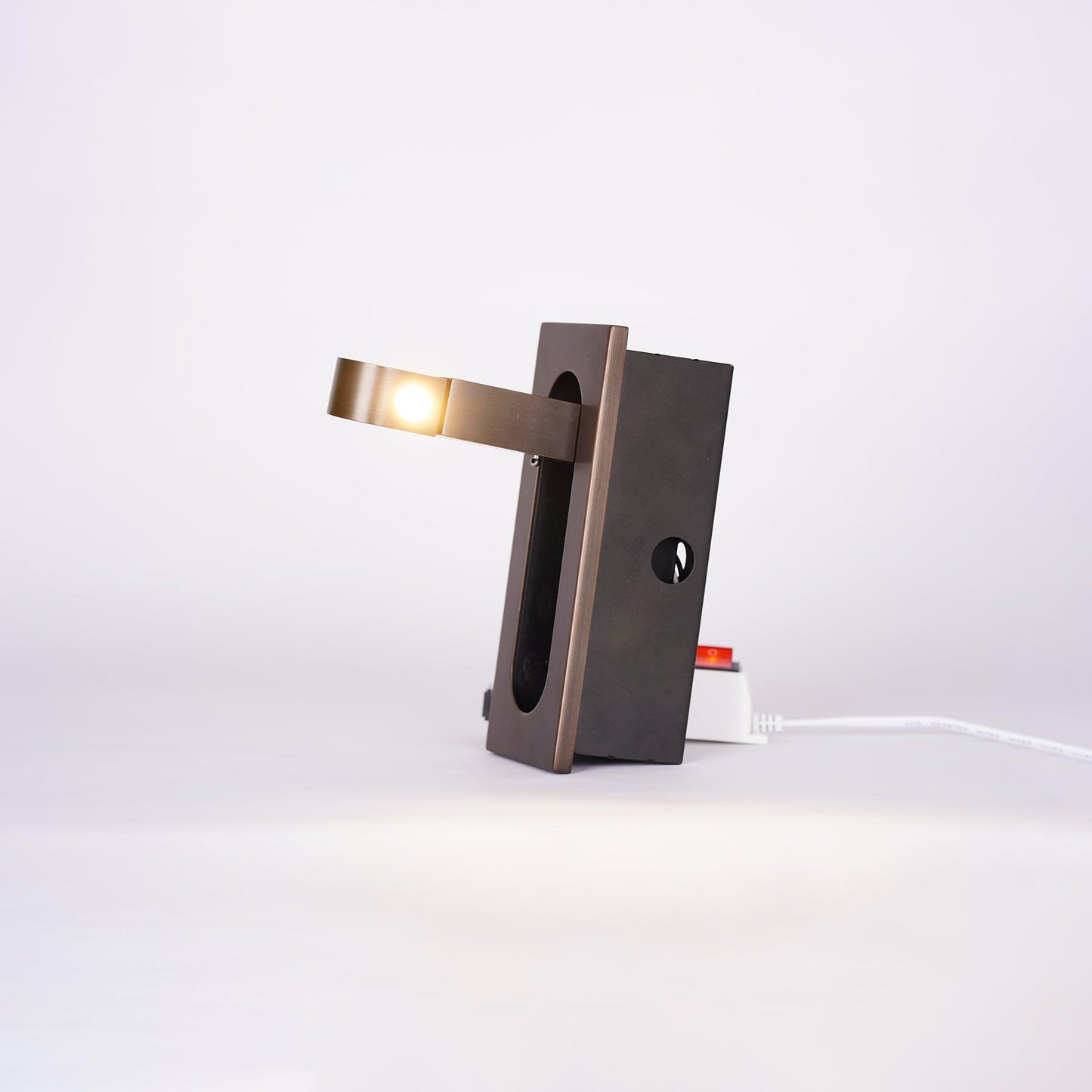 Lampe LED de Lecture Moderne – Lampe de Chevet Réglable pour Lit avec Lumière Douce