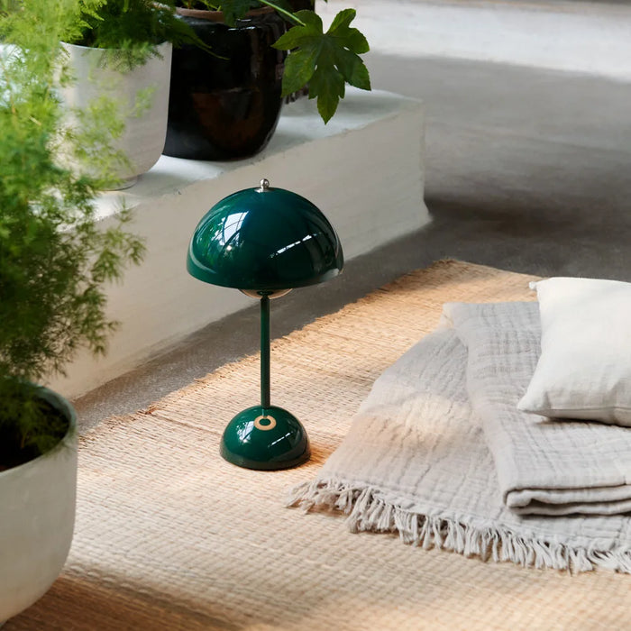 Lampe de Table AuroraGlo - Design Élegant et Sans Fil, Dimmable, Par Verner Panton