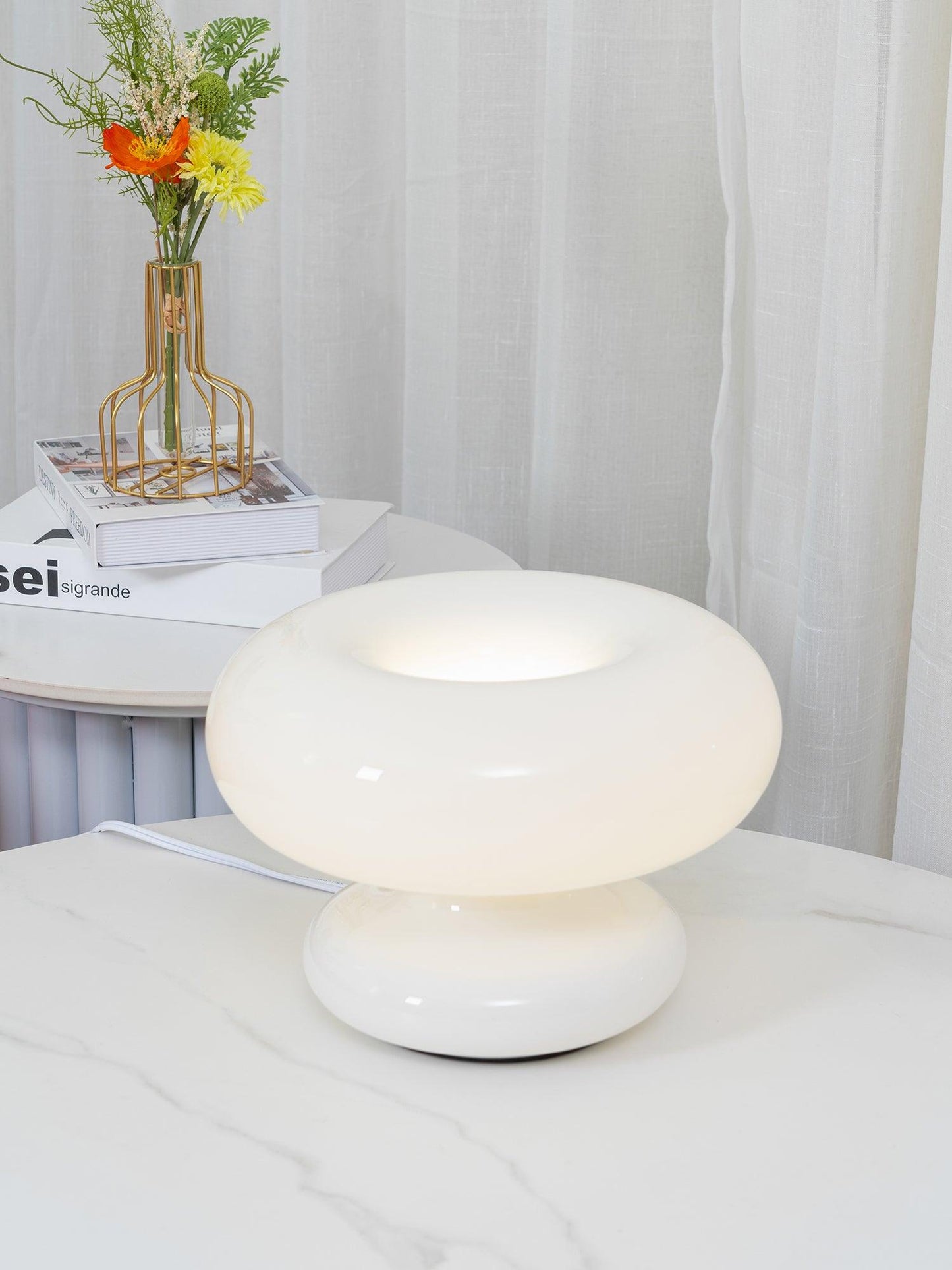 Lampe de Table Donut – Design Unique et Éclairage Doux pour une Ambiance Accueillante