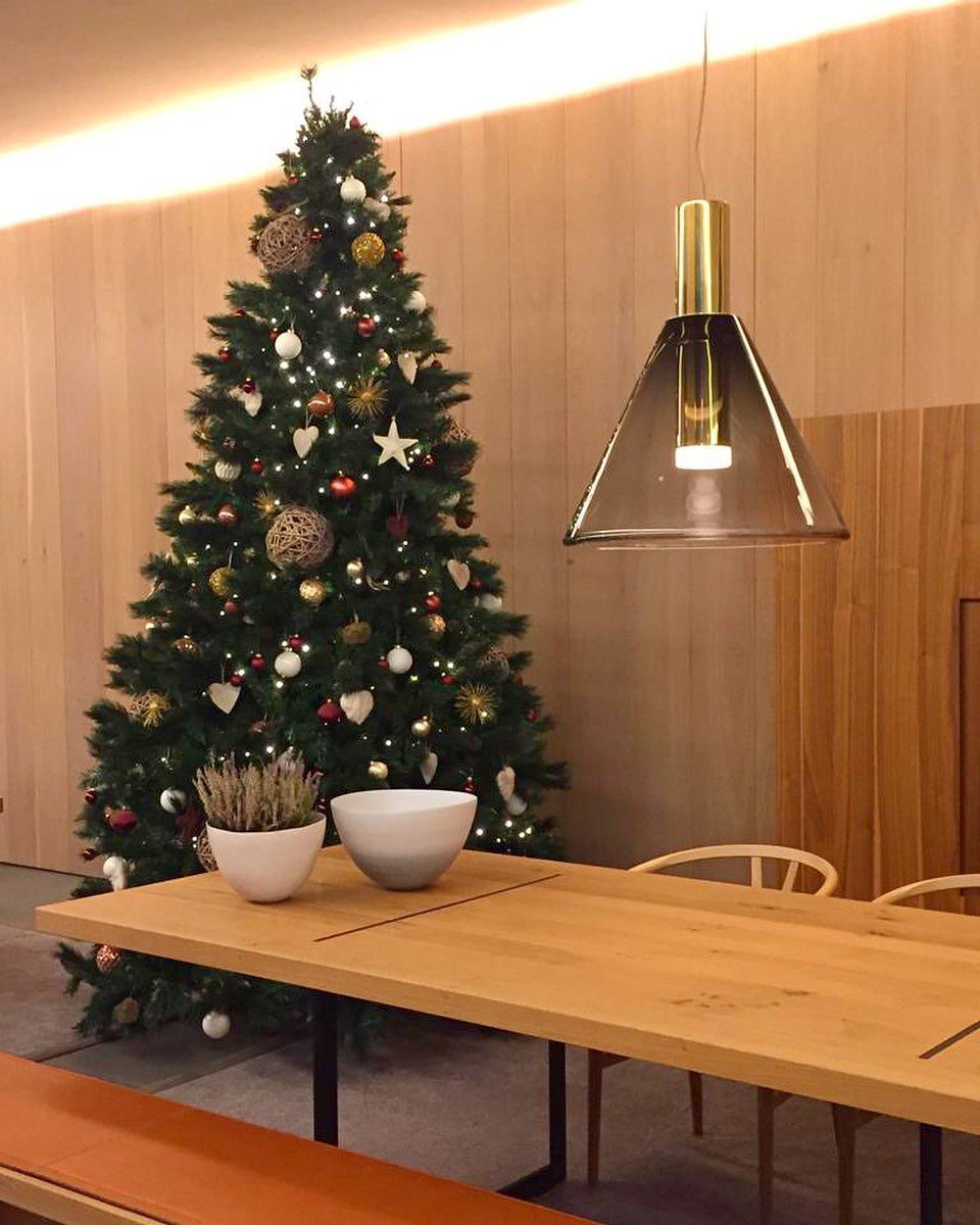 Lampe Suspendue Collection Isabel - Élégance et Lumière Douce pour Votre Chambre