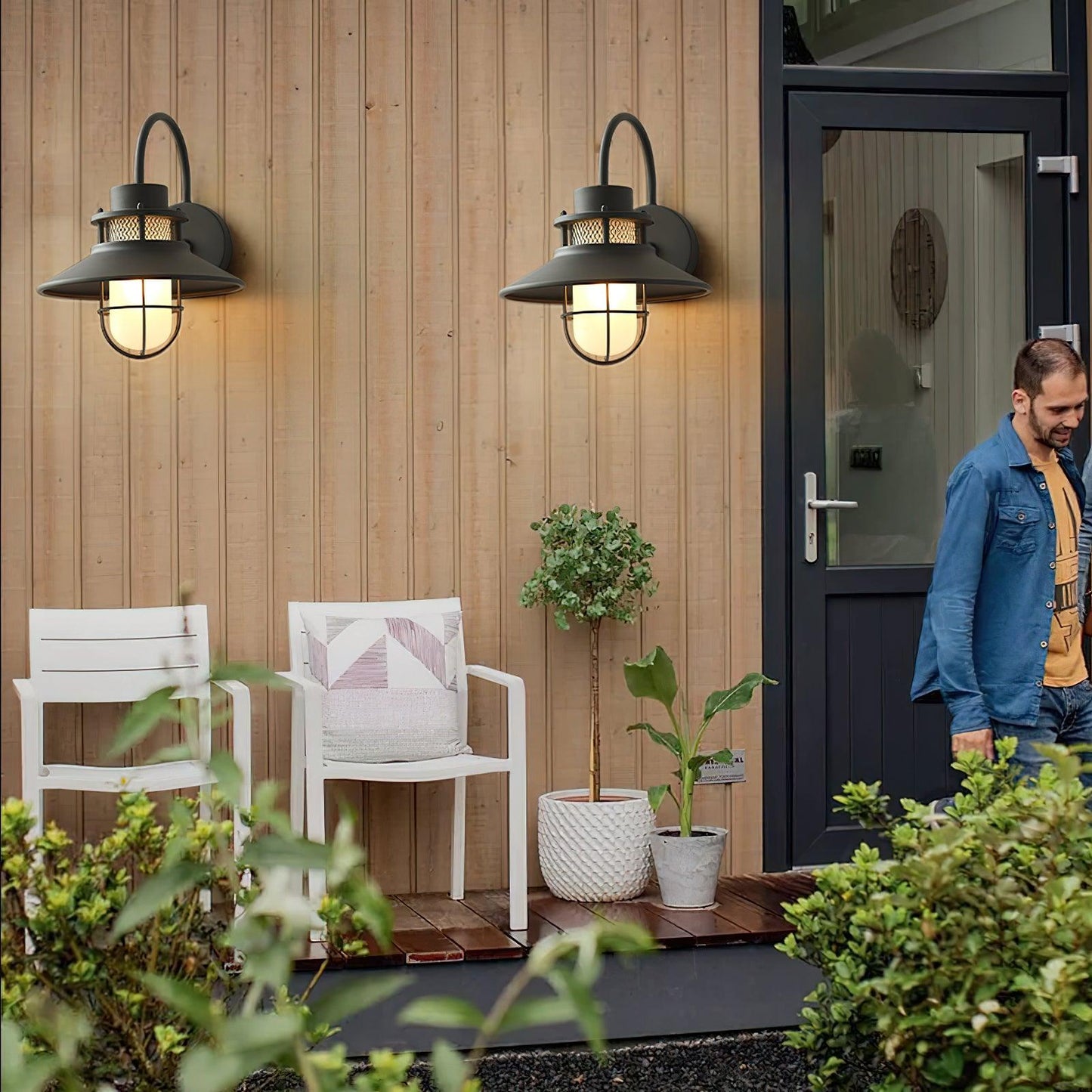 Lampe Extérieure Felix Industrielle LED - Éclairage Résistant aux Intempéries pour Terrasse