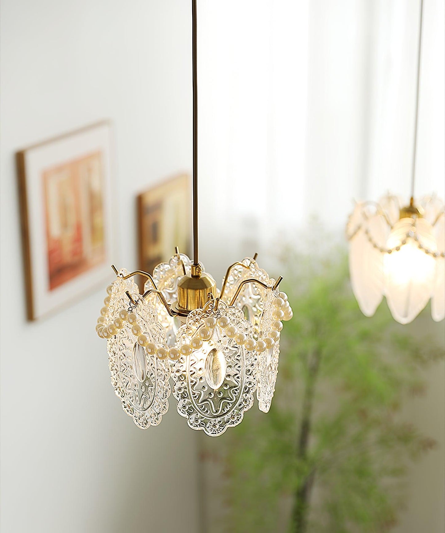 Suspension Luminaire en Verre Floral – Élégant et Raffiné, Design Naturel, LED Compatible