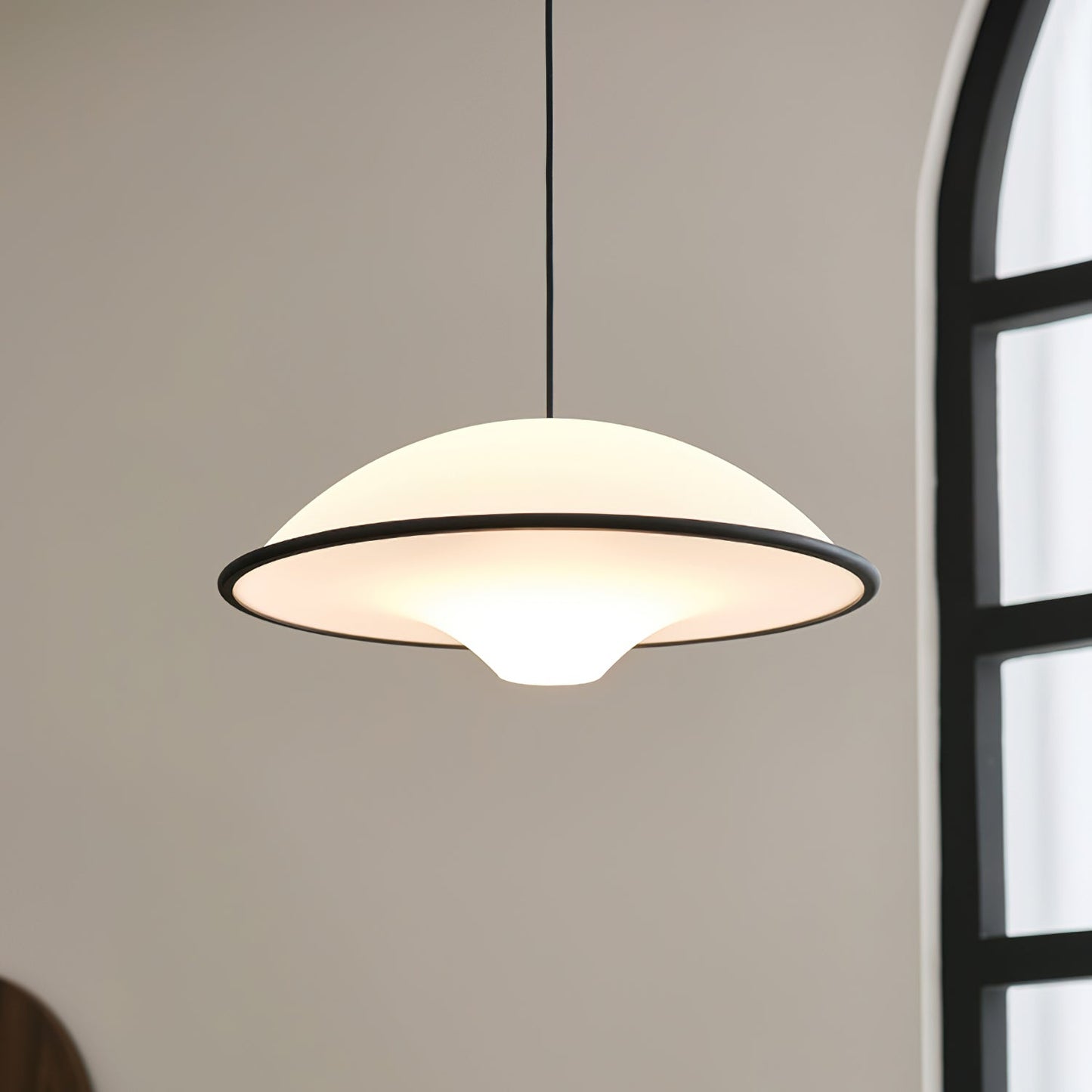 Suspension Moderne Fontana - Lampe LED Minimaliste Inspirée des UFOs