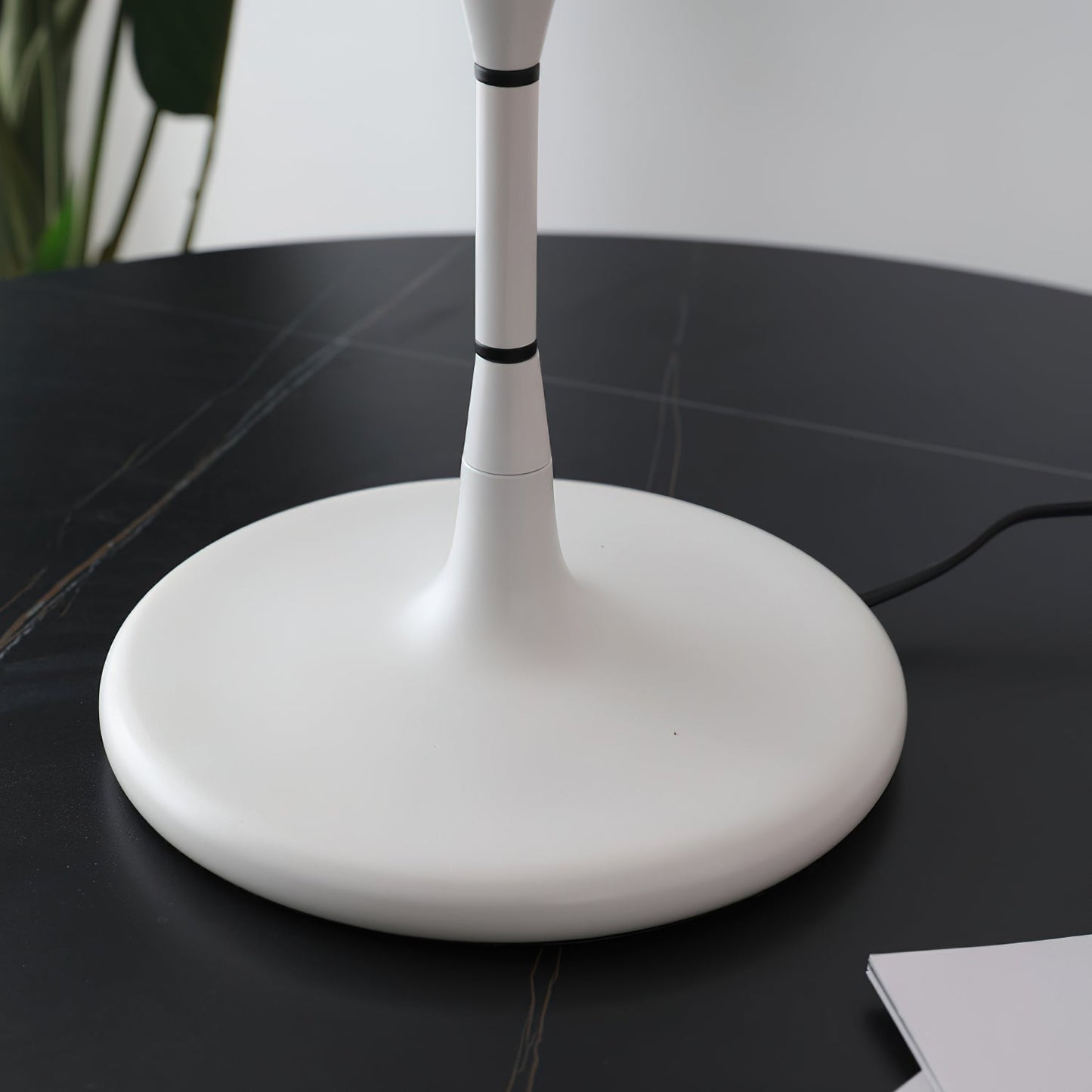 Lampe de Table Fontana - Design Moderne et Rétro avec Éclairage LED
