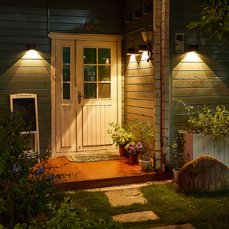 GlowBeam – Applique Murale Extérieure Élégante pour Éclairage d'Ambiance