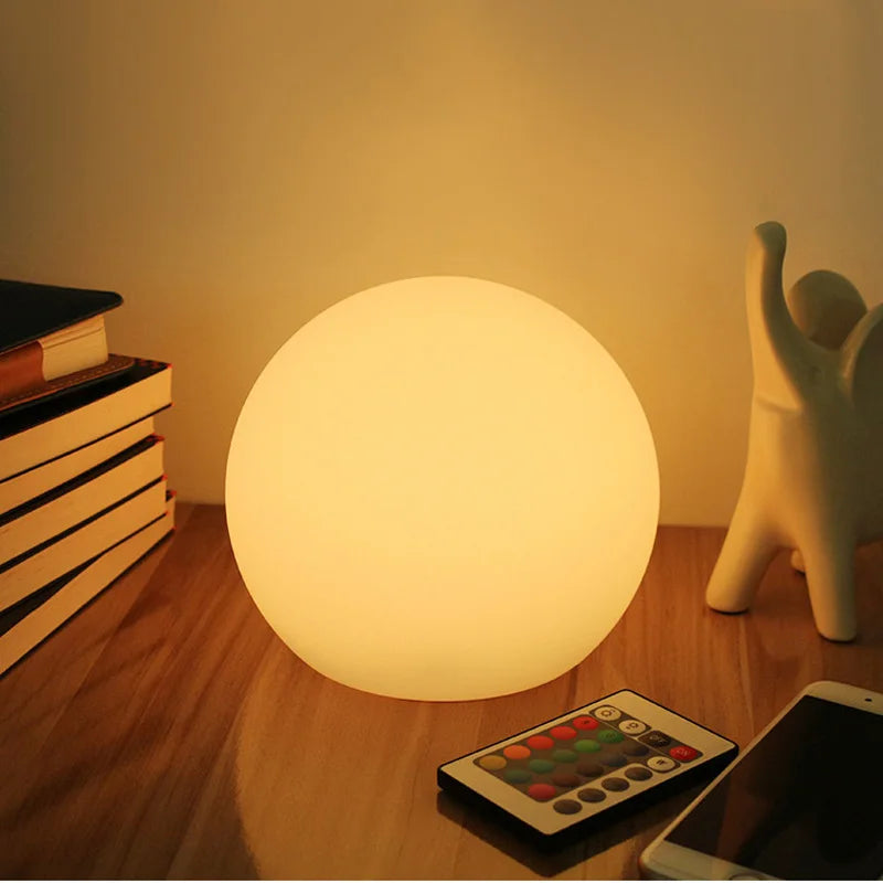 AuraBall | Lampe de table LED à changement de couleur dynamique