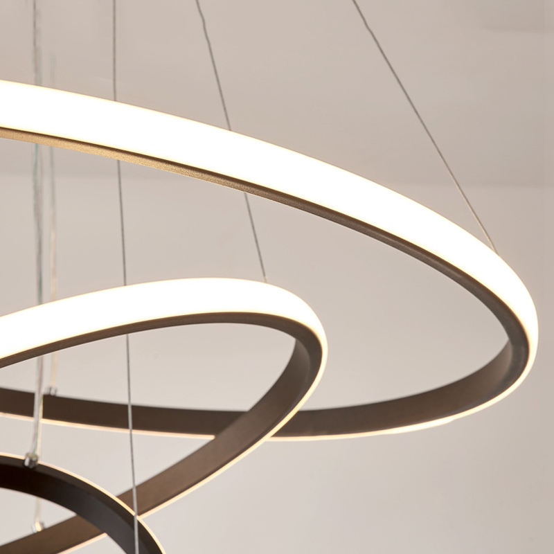 ArishaLight - Plafonnier Moderne avec 3 Anneaux Ajustables, Design Élégant et Fonctionnel