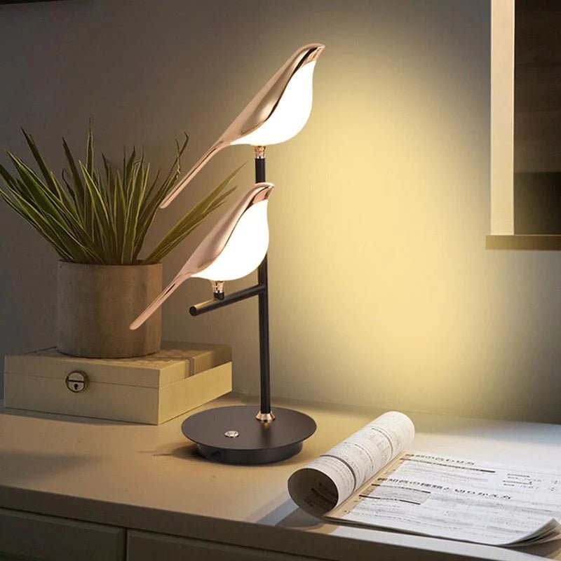 Lampe de Bureau LED BirdLamp – Design Postmoderne en Or Galvanisé
