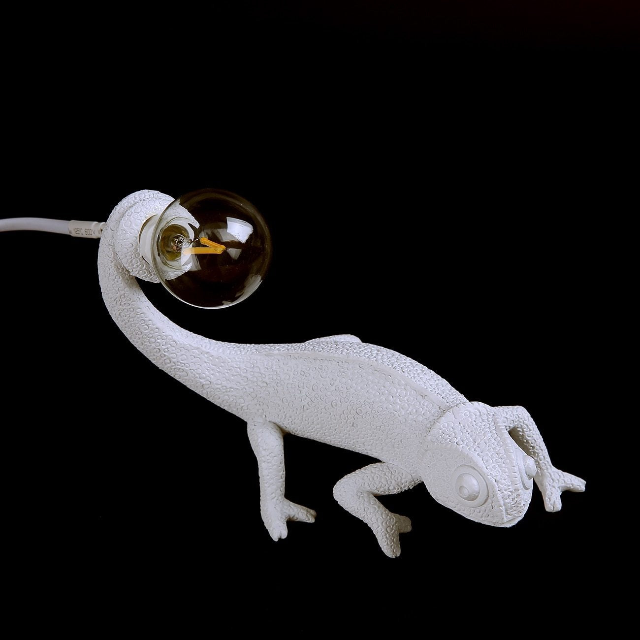 Lampe de Table Animalière en Résine - Lézard Unique et Élégant